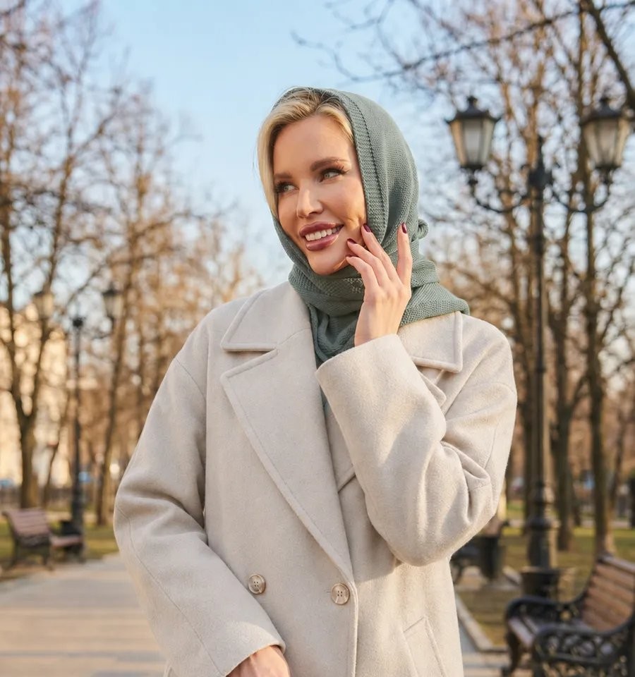 Комплект берет и косынка, зелёный. Миниатюра 2.